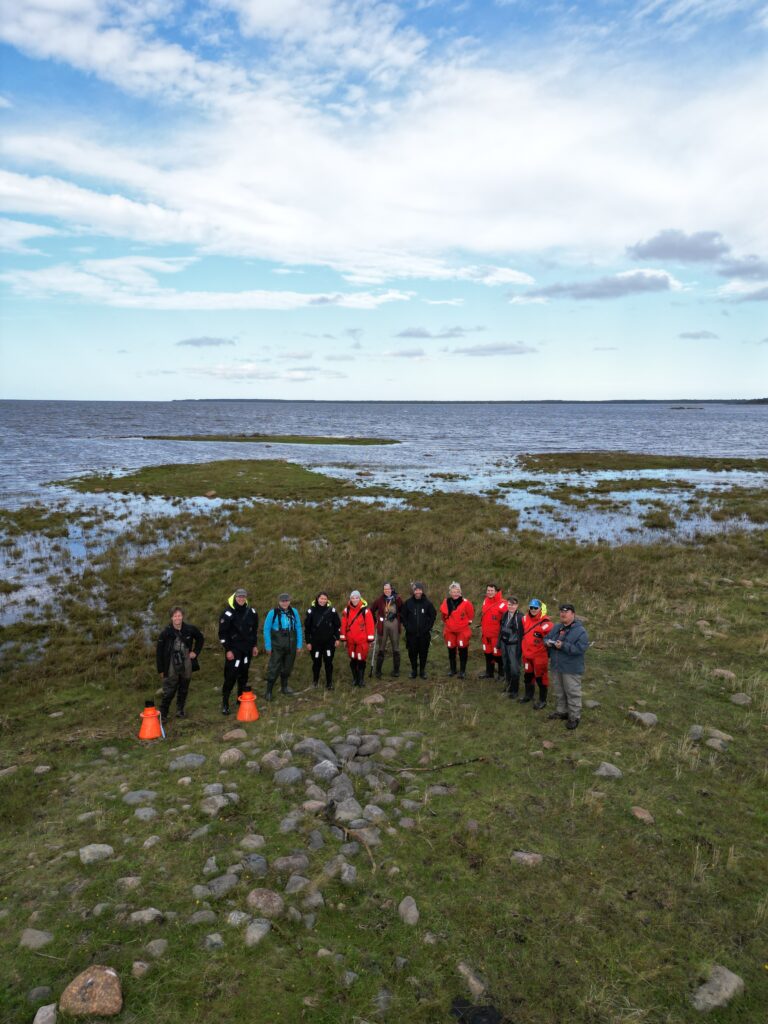 Group photo of the SeaMoreEco team by Jussi-Tapio Roininen 