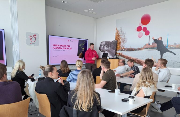 Cross-border University Cooperation for Knowledge Sharing and Regional Development